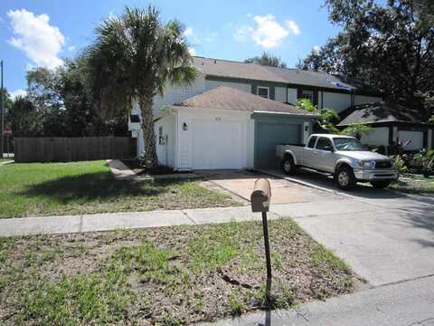 6115 OAK CLUSTER CIRCLE, TAMPA, FL 33634