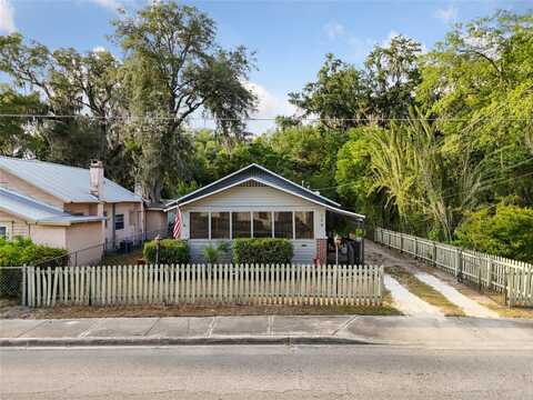 724 NW 7TH AVENUE, GAINESVILLE, FL 32601