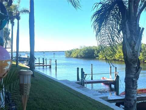 8819 BAY POINTE DRIVE, TAMPA, FL 33615