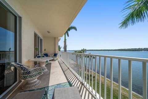 8800 BAY PINES BOULEVARD, Saint Petersburg, FL 33709