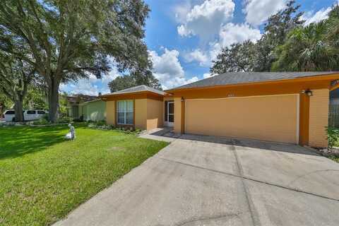 7605 SAVANNAH LANE, TAMPA, FL 33637