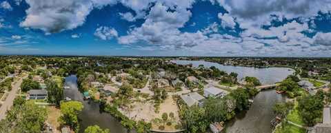 722 SEMINOLE BOULEVARD, TARPON SPRINGS, FL 34689