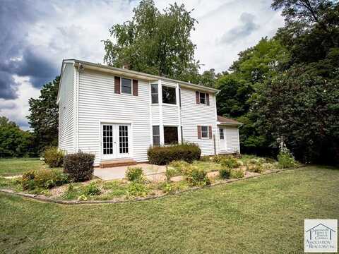 102 South Mayo Dr, Stuart, VA 24171