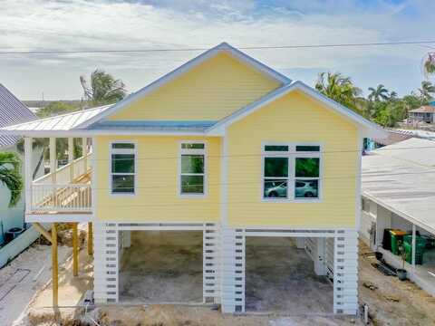 542 COCONUT AVENUE, Goodland, FL 34140