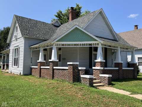 559 S 4th Street, Clinton, IN 47842