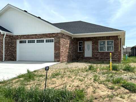 33 Spring Run Drive, Crawfordsville, IN 47933