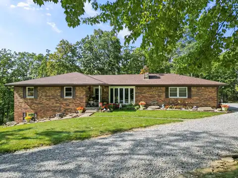 9945 E Gilmore Ridge Road, Nashville, IN 47448