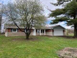 100 S 1050 W, Jamestown, IN 46147