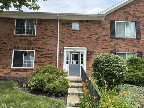 6445 Park Central Drive W, Indianapolis, IN 46260