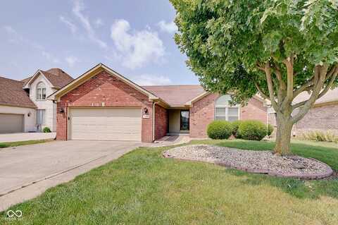 1150 Kay Drive, Greenwood, IN 46142