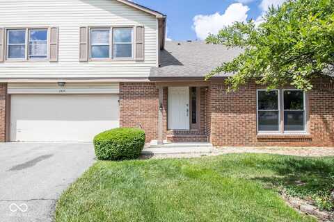 2424 N Willow Way, Indianapolis, IN 46268