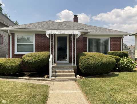 76 S 6th Avenue, Beech Grove, IN 46107