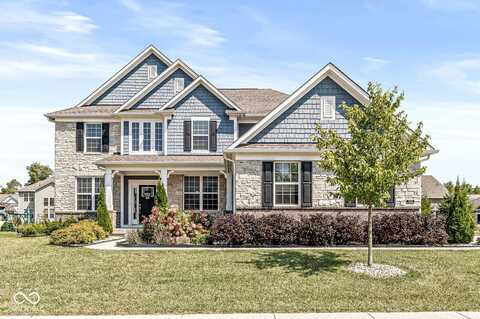 3721 Conifer Drive, Zionsville, IN 46077