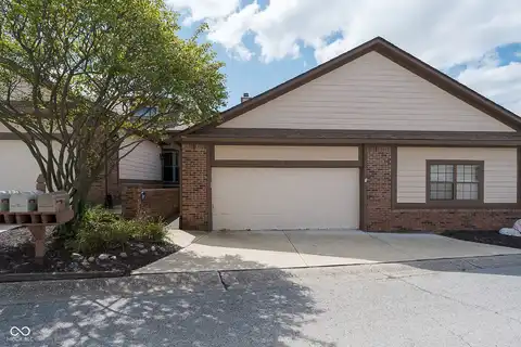 615 Cielo Vista Drive, Greenwood, IN 46143