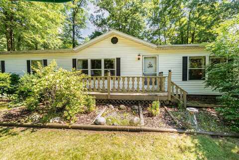 971 W Francis Shores, Sanford, MI 48657