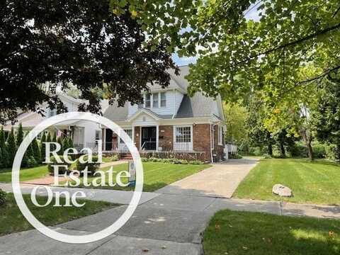 797 St. Clair, Grosse Pointe, MI 48230