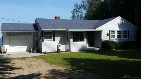 4175 Lakeshore, Lexington, MI 48450