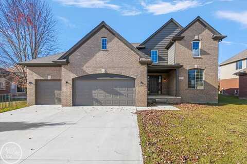 50529 Summit View, Macomb, MI 48044