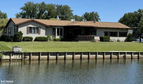 9765 S Shore, Sand Point, MI 48755