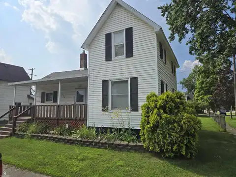 106 Pope, Lapeer, MI 48446