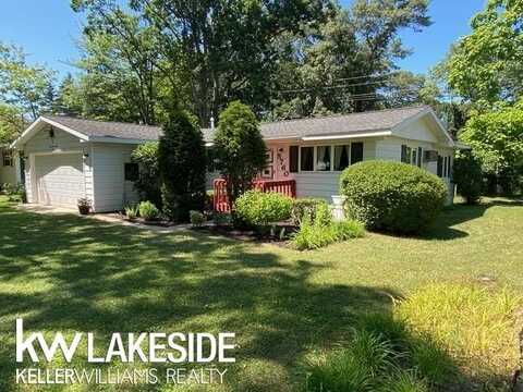 5760 Pine, Caseville, MI 48725