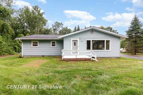 4477 E Michigan, Au Gres, MI 48703