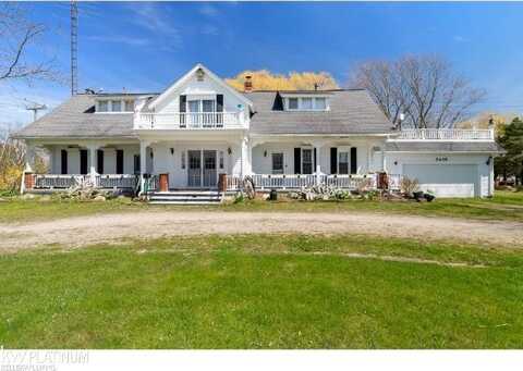 5405 S Lakeshore, Harbor Beach, MI 48441