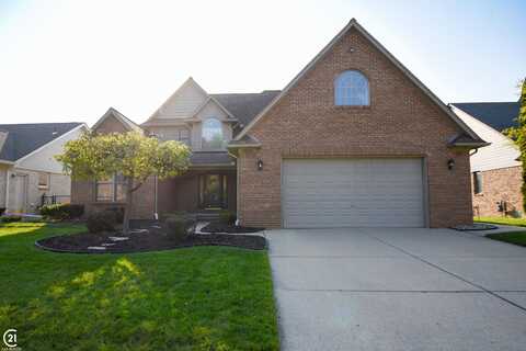 53823 Paul Wood, Macomb, MI 48042