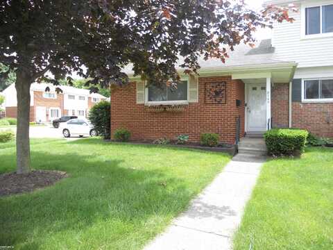 8142 FARNUM, Warren, MI 48093