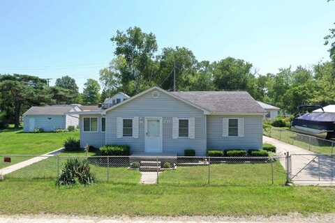 7422 Elm, Lexington, MI 48450