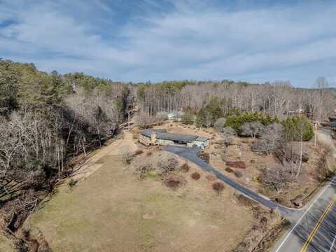 3717 NC HWY 141, MARBLE, NC 28905