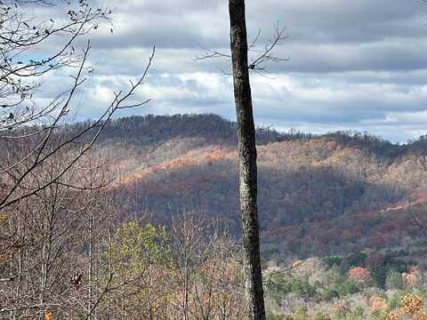 14/15 Mountain Top Dr, MURPHY, NC 28905