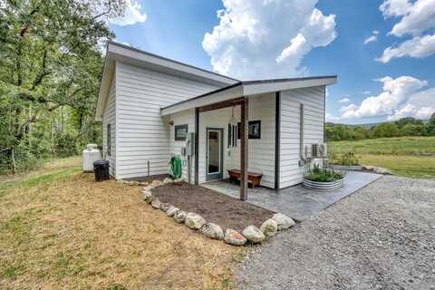 835 Waldroup Rd, HAYESVILLE, NC 28904