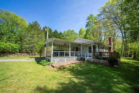 48 Lower Mountain Creek Rd, ROBBINSVILLE, NC 28771