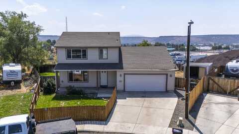 400 NE Robin Court, Prineville, OR 97754