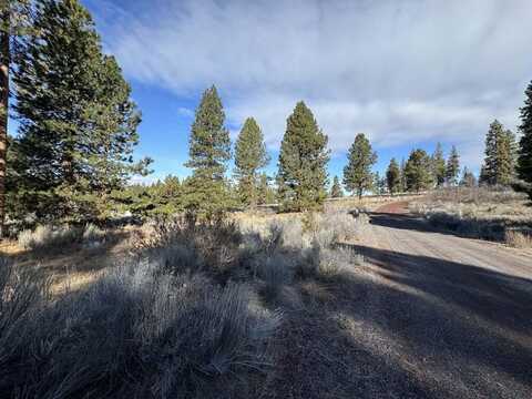 Shoshoni Way, Chiloquin, OR 97624