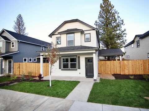 3790 SW Lava Avenue, Redmond, OR 97756