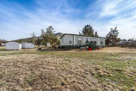 5200 SW Trisha Lane, Culver, OR 97734