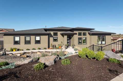 424 SE Wildflower Drive, Madras, OR 97741