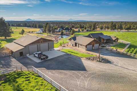6150 NW Kingwood Avenue, Redmond, OR 97756