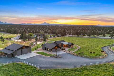 6150 NW Kingwood Avenue, Redmond, OR 97756