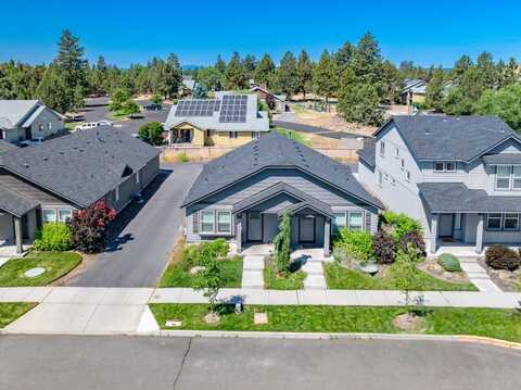 62025 NE Nates Place, Bend, OR 97701