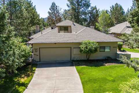 2836 NW Golf Course Drive, Bend, OR 97703