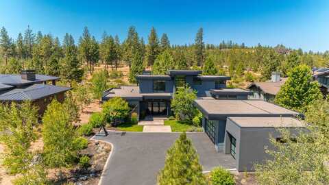 61325 Bonneville Loop, Bend, OR 97702