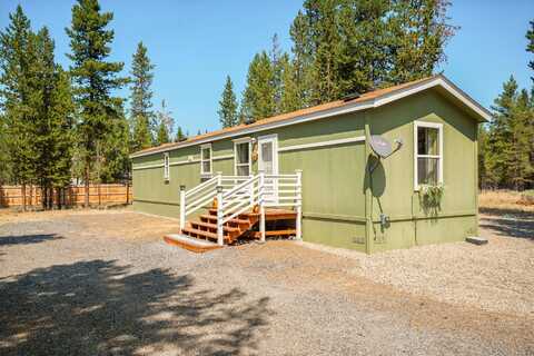 10215 Split Rail Road, La Pine, OR 97739