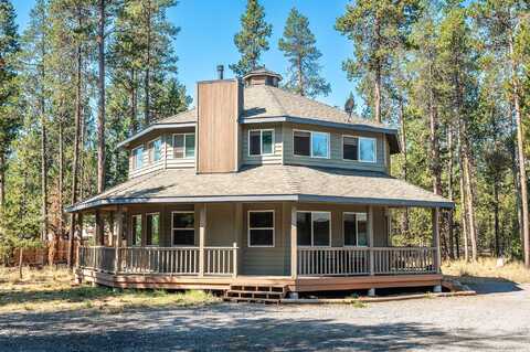 52181 Stearns Road, La Pine, OR 97739