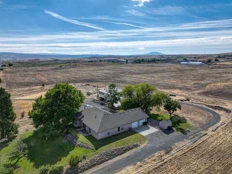 1315 SW Dover Lane, Madras, OR 97741