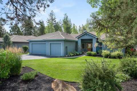 19584 Blue Lake Loop, Bend, OR 97702