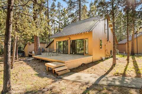 17639 Cluster Cabin Lane, Sunriver, OR 97707