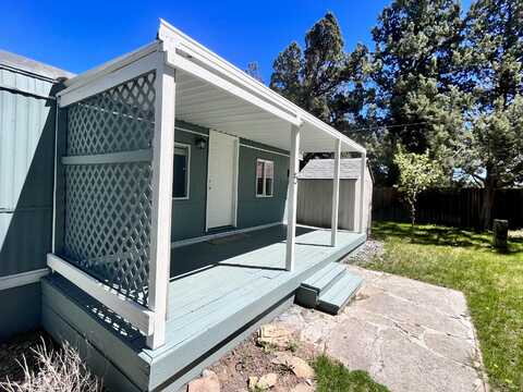 6175 McVey Avenue, Redmond, OR 97756